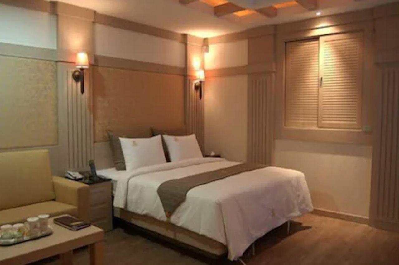 Hotel Valentine Kvangmjong Kültér fotó