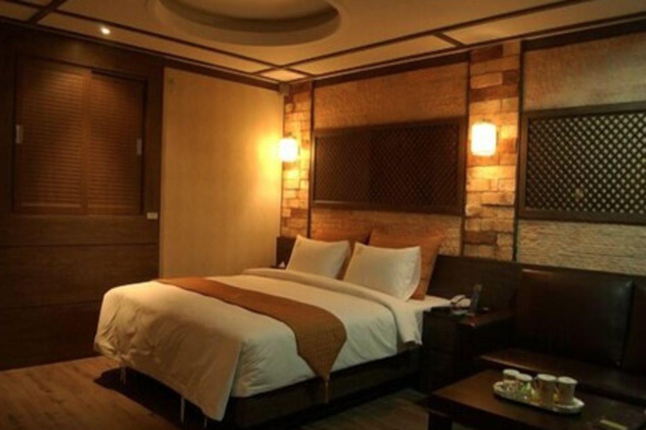 Hotel Valentine Kvangmjong Kültér fotó
