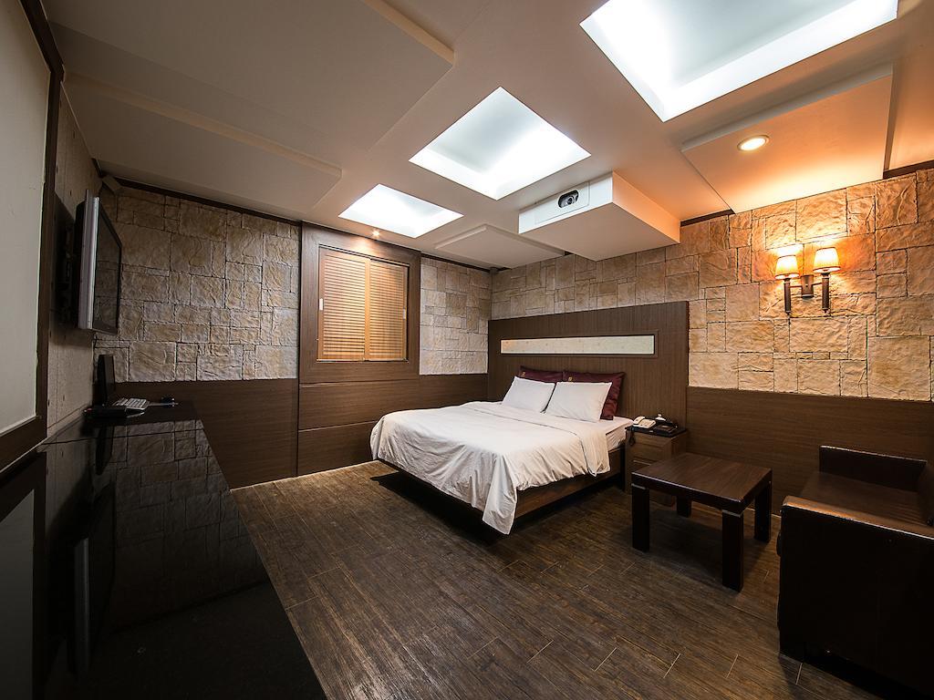 Hotel Valentine Kvangmjong Szoba fotó