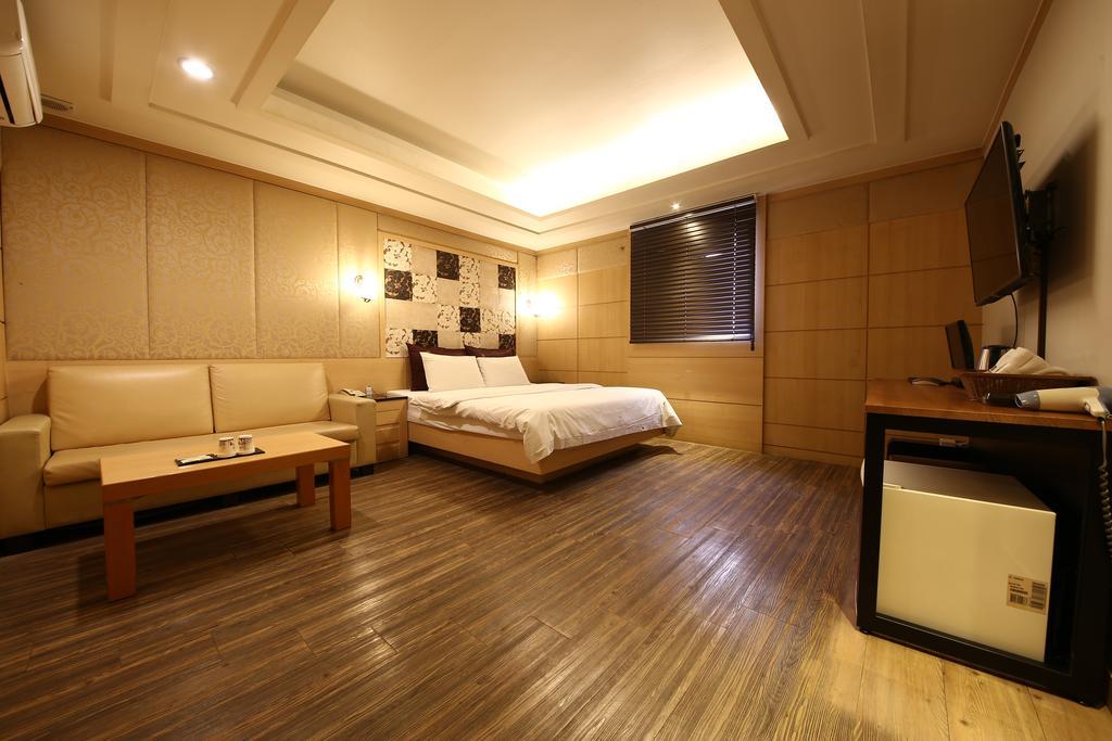 Hotel Valentine Kvangmjong Szoba fotó
