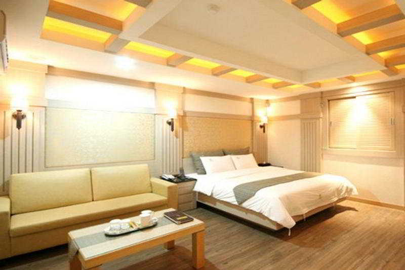 Hotel Valentine Kvangmjong Kültér fotó