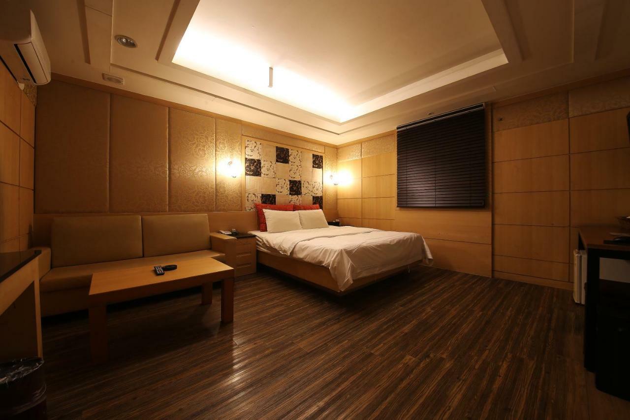 Hotel Valentine Kvangmjong Kültér fotó